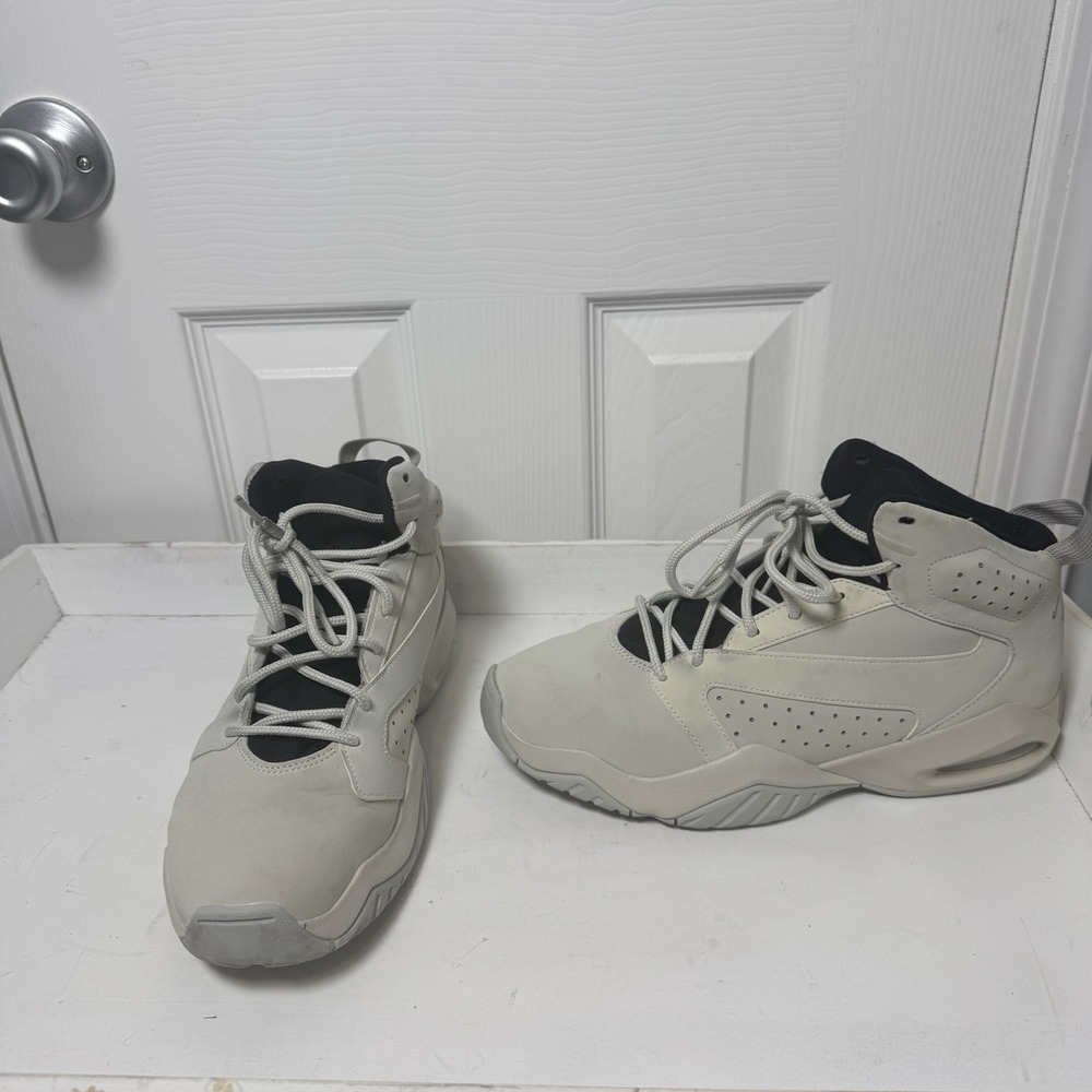 Jordan Lift Off Reflect Silver Size 9‎ Air Jordon's White Silver High Tops